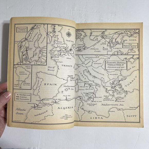 Clash of Titans World War II at Sea Paperback Book by Walter J Boyne - Picture 4 of 11